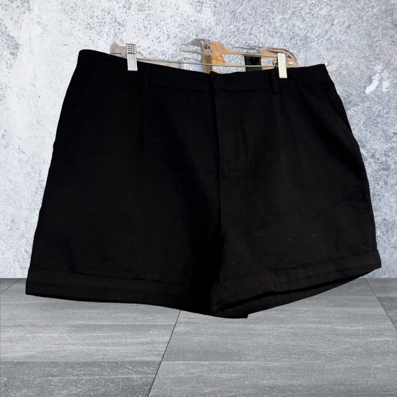 Kayleigh Black Cuffed Shorts. NWOT - Picture 2 of 3